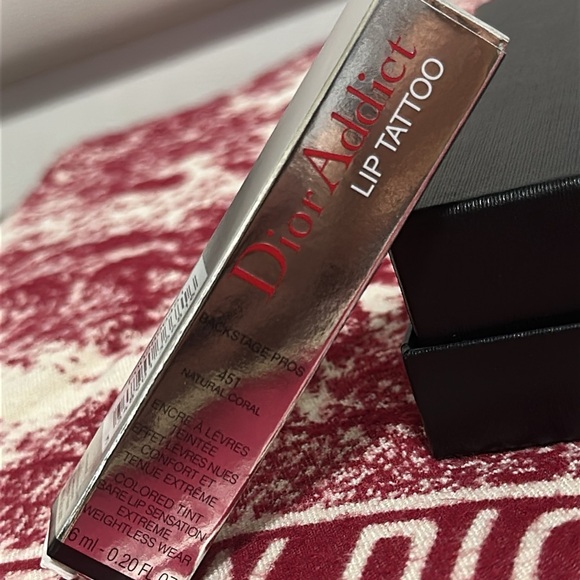 Dior Addict Lip Tattoo in Natural Coral 451 - Picture 2 of 6